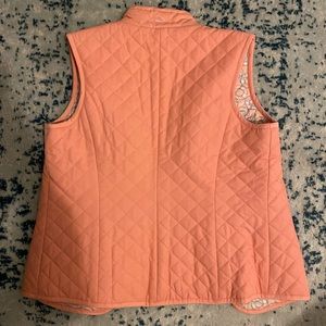 Vineyard Vines vest size XS